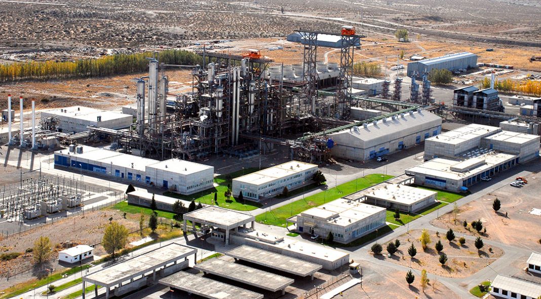 El Gobierno quiere reactivar la producción de agua pesada para exportar a Canadá desde 2027