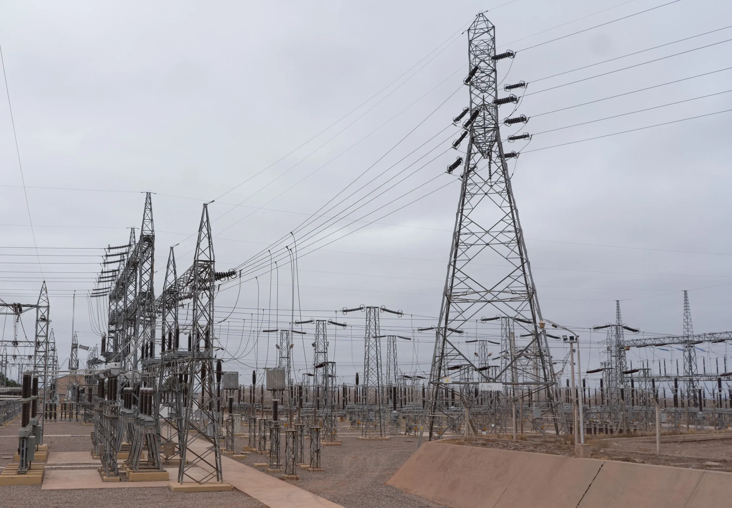 Suman al presupuesto nacional un fondo para obras eléctricas que había sido disuelto