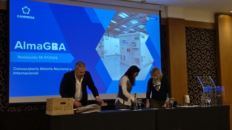 Suman dos nuevos contratos para la provisión de baterías en los picos de consumo