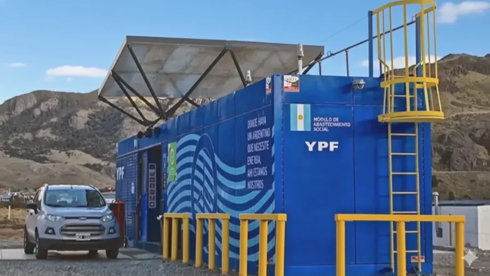 El Gobierno habilitó las estaciones de servicio móviles como bocas de expendio en todo el país