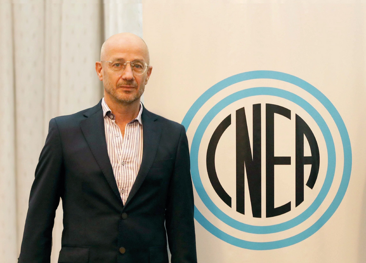 Echan al presidente de CNEA y el flamante secretario de Asuntos Nucleares designa a su reemplazo