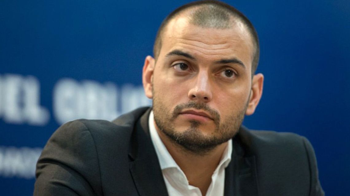 Álvarez Agis culpa al kirchnerismo por la pérdida del autoabastecimiento energético pero un informe de la gestión que integró lo desmiente
