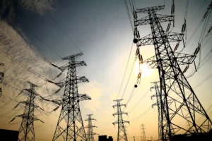 La reforma del mercado eléctrico que impulsó el Gobierno duplicó el precio de la energía para los grandes usuarios