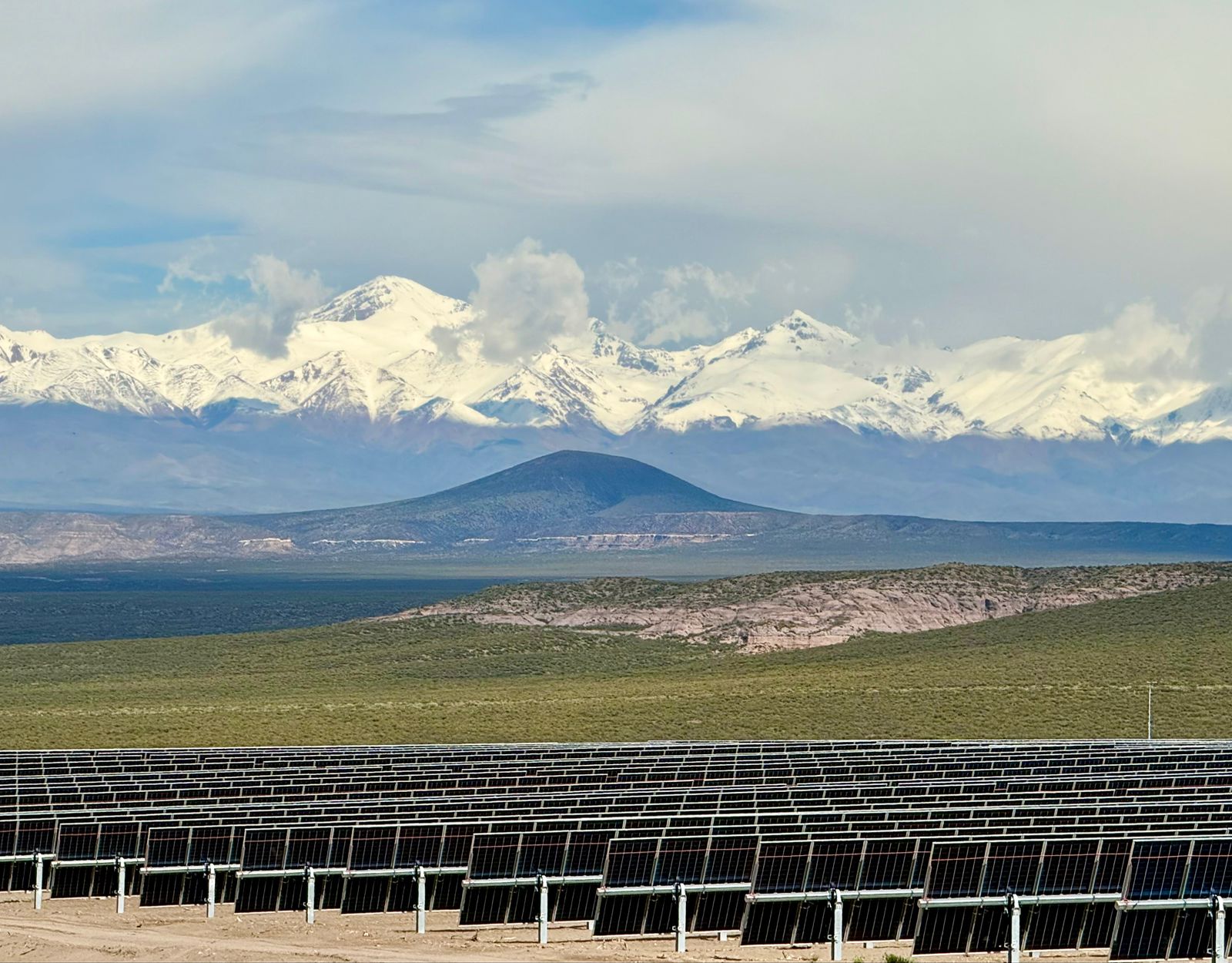 Genneia puso en operación el Parque Solar San Rafael y busca abastecer la demanda de las grandes mineras